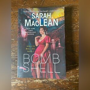 Sarah MacLean 'Bombshell' Hell’s Belles Book 1 Avon Books